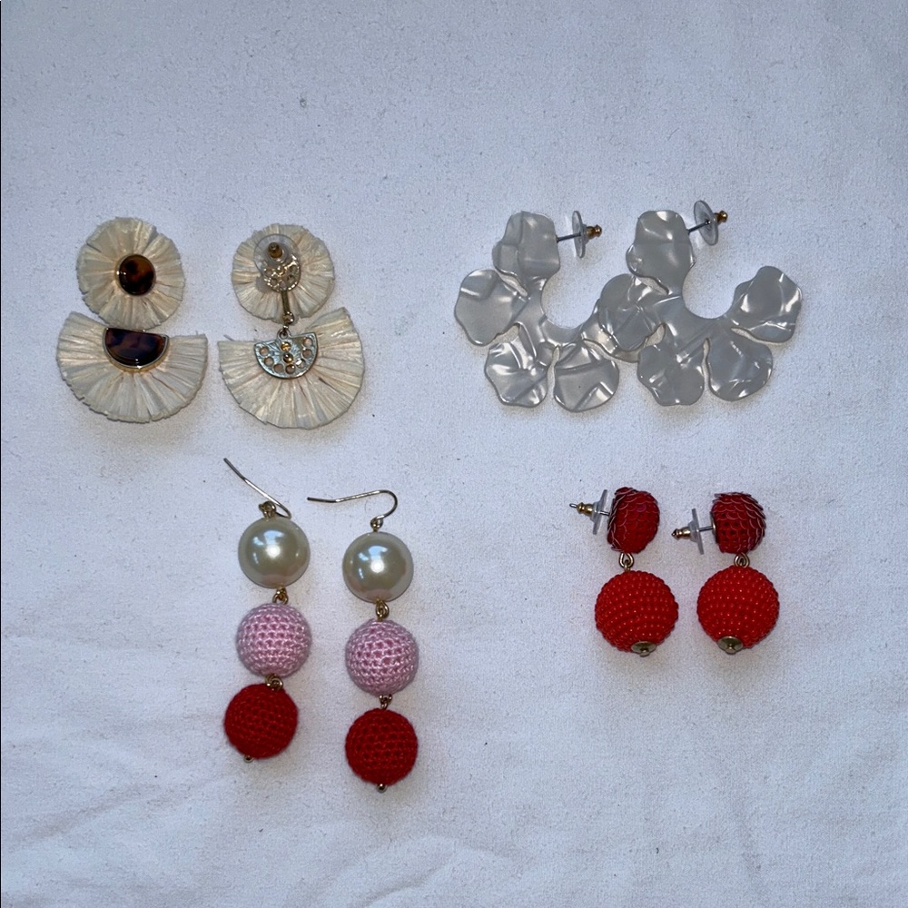Set of 4 Mixed Color Earrings Set